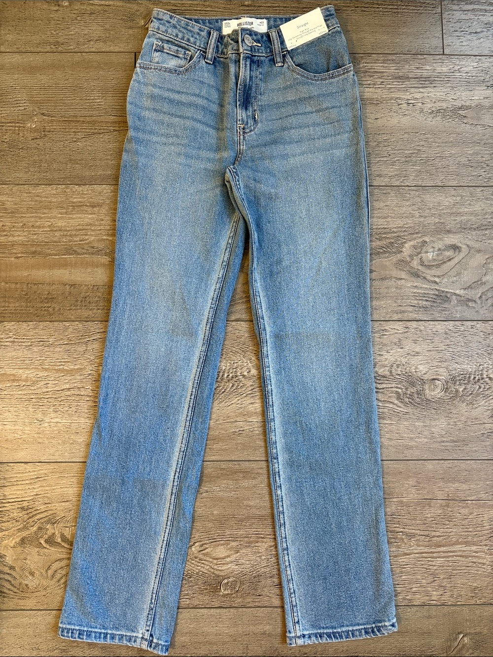 Hollister Straight Leg Jeans in Light Blue Wash